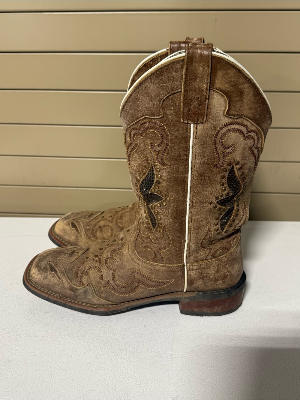Laredo Spellbound Women's Size 9 M Leather Square Toe Western Boots Tan #5661